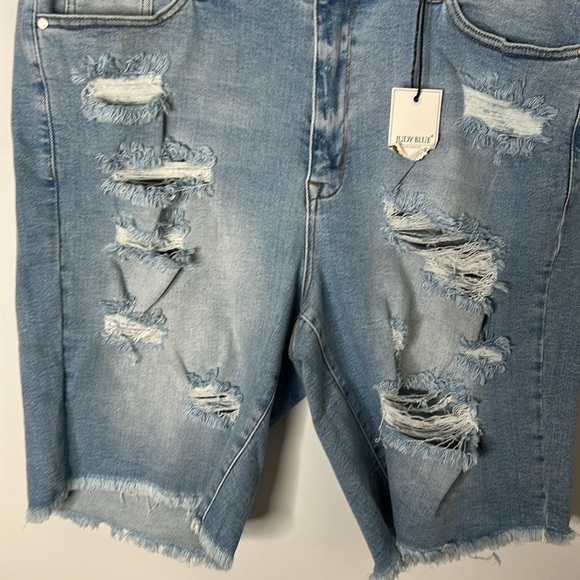 Judy Blue Distressed High Waist Denim Shorts NWT - Picture 4 of 6